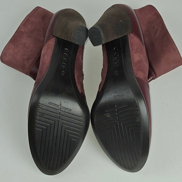 Ecco Shape 75 Burgundy Suede & Smooth Leather Stacked Heel Modern Ankle Bootie - Picture 10 of 16